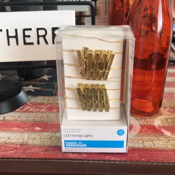 ROOM DECOR - Picture 2 of 4